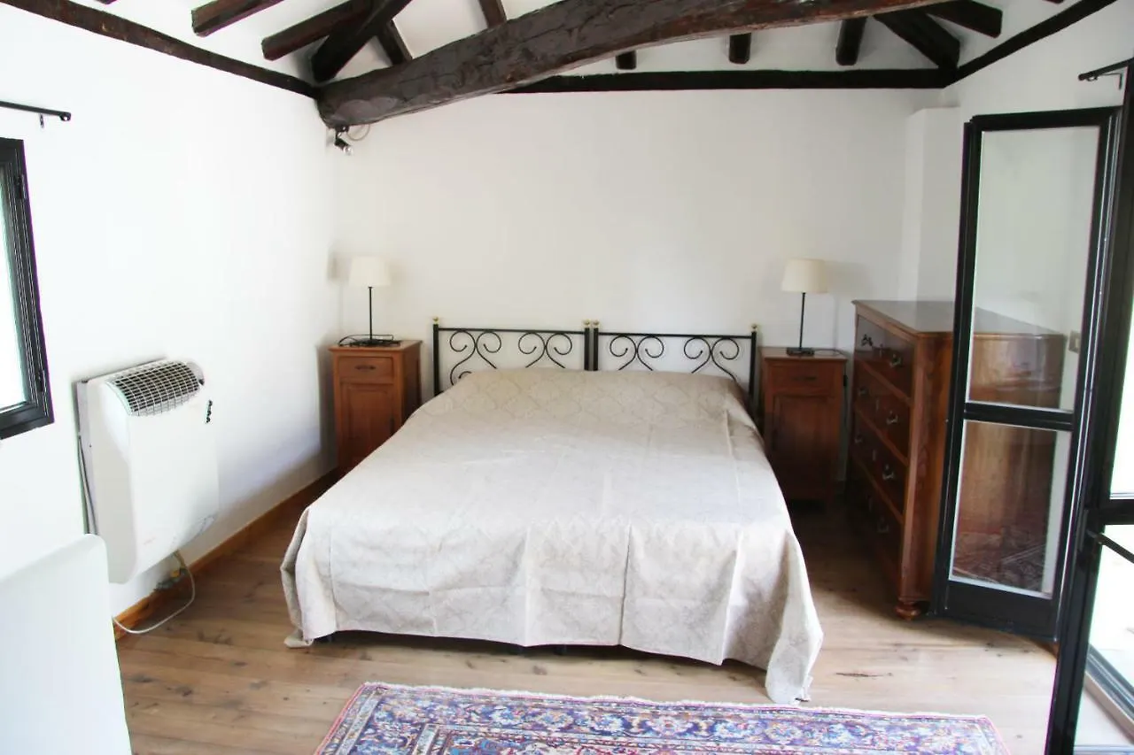 ホテルLa Casina, Immersa Nel Verde In Centro Storico バッツァーノ・ボローニャ アパート